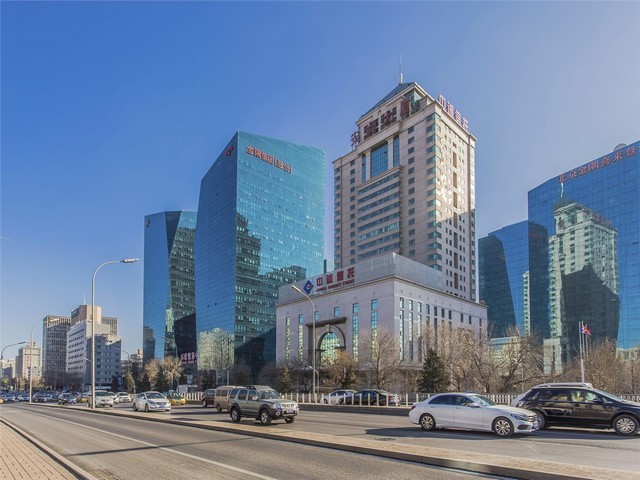 广东流行款服装价格